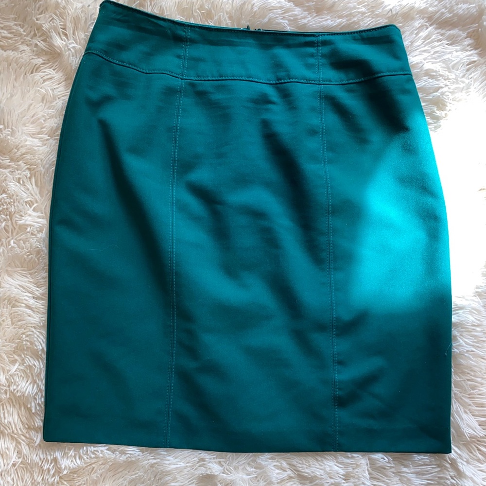 Never worn Worthington pencil skirt